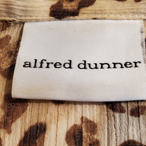 0038. Alfred Dunner ~ Leopord Print ~ Lightweight Blouse ~ 16 - Picture 10 of 11